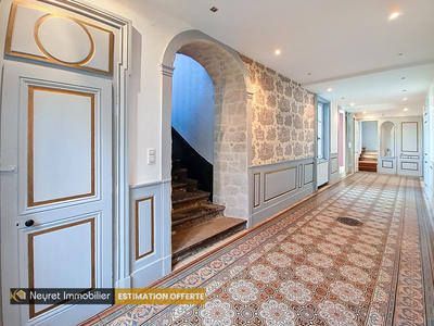 Château - 553 m² - 14 pièces