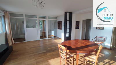 Appartement - 84 m² - 5 pièces