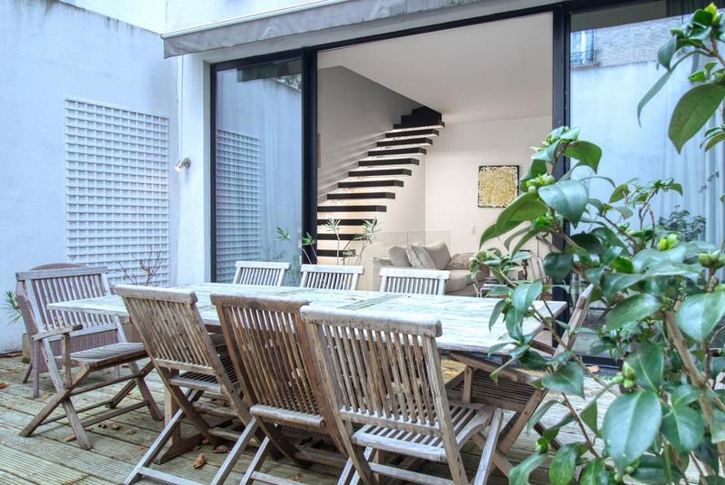 Maison - 220 m² - 6 pièces