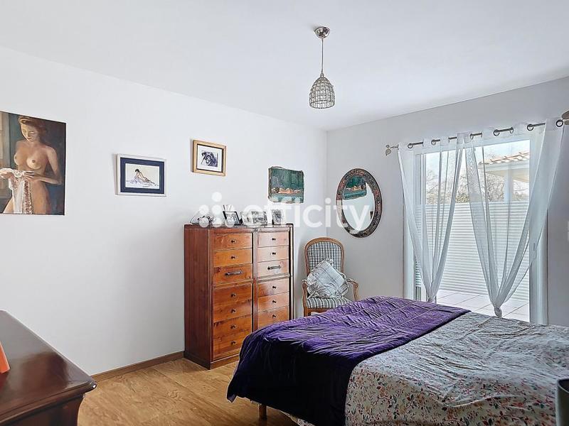 Pavillon - 150 m² - 6 pièces