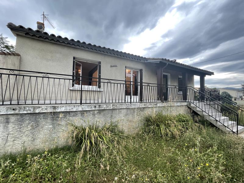 Maison traditionnelle - 108 m² - 6 pièces