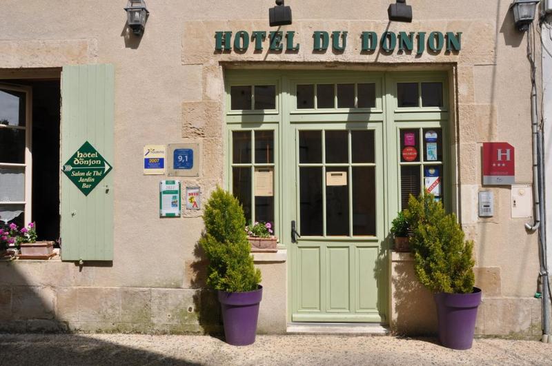 Maison - 713 m² - 15 pièces