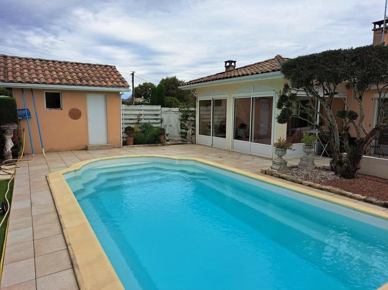 Maison - 121 m² - 7 pièces