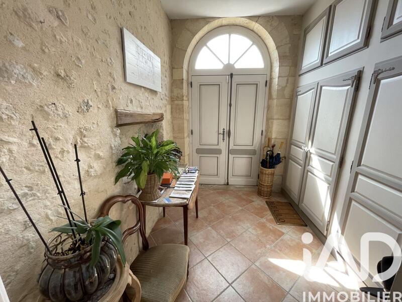 Maison de village - 275 m² - 10 pièces