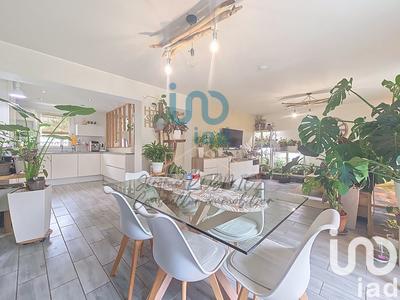 Maison - 93 m² - 5 pièces