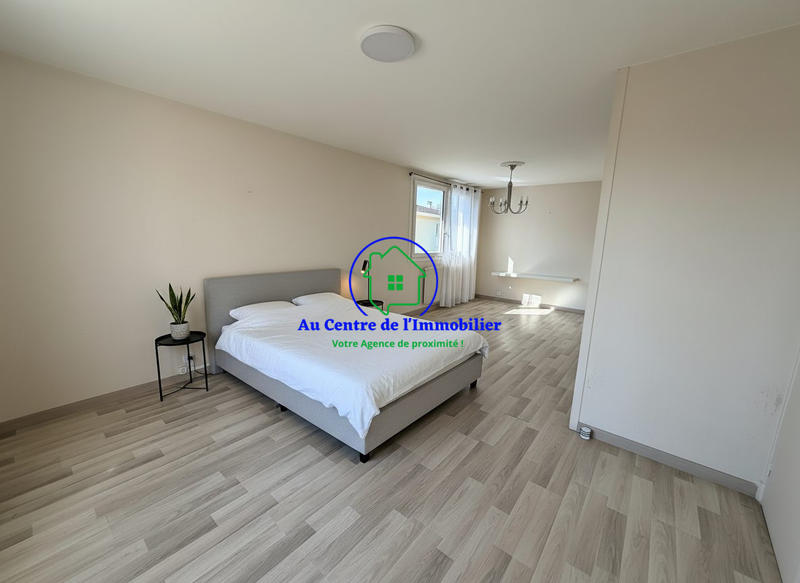 Maison traditionnelle - 153 m² - 5 pièces