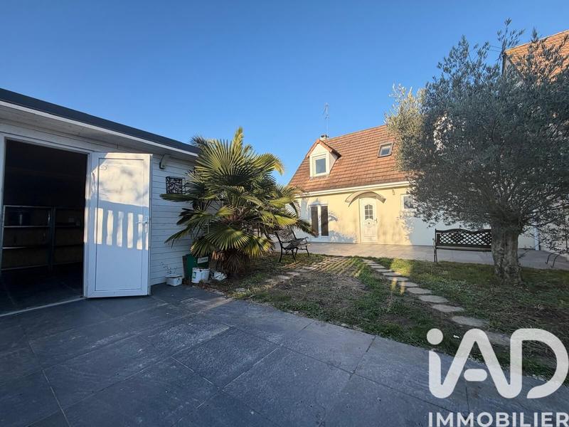 Maison - 122 m² - 5 pièces