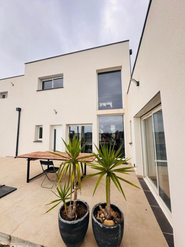 Maison - 121 m² - 5 pièces