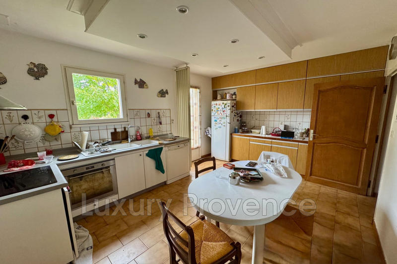 Maison - 184 m² - 6 pièces