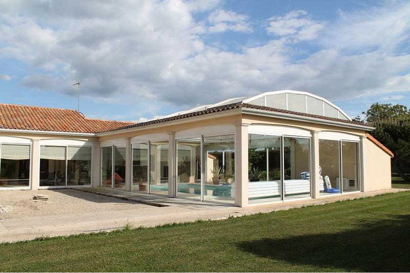 Villa - 215 m² - 8 pièces