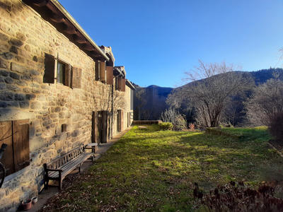 Maison - 369 m² - 12 pièces