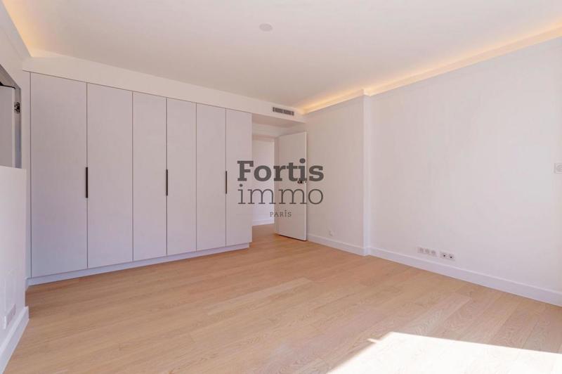 Penthouse - 90 m² - 2 pièces