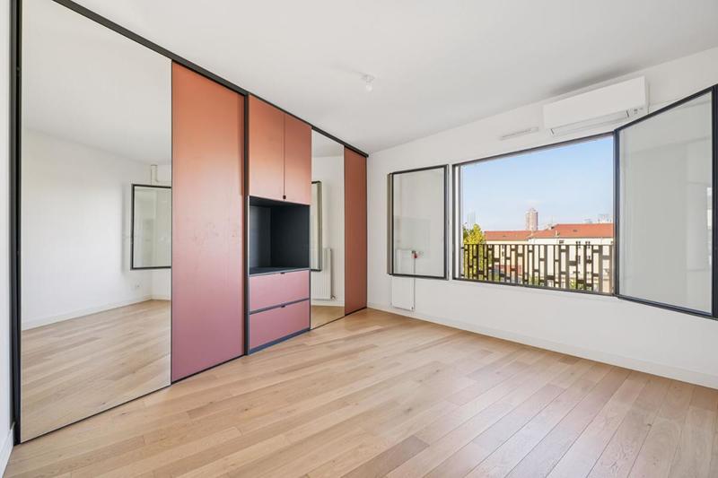 Appartement - 101 m² - 4 pièces