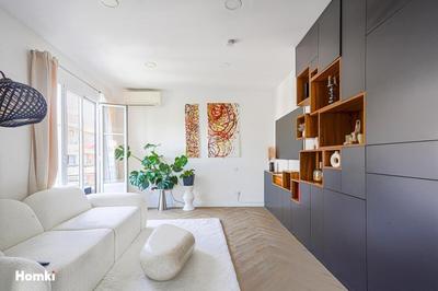 Appartement - 74 m² - 2 pièces