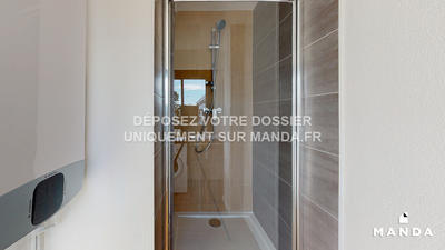 Chambre - 12 m² - 5 pièces