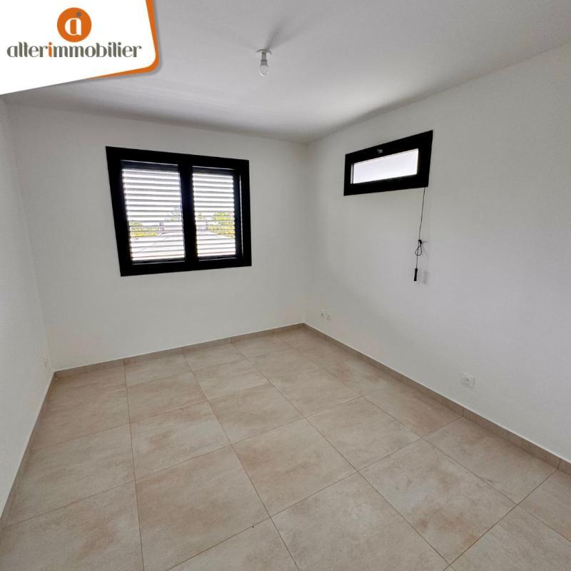 Villa - 80 m² - 4 pièces