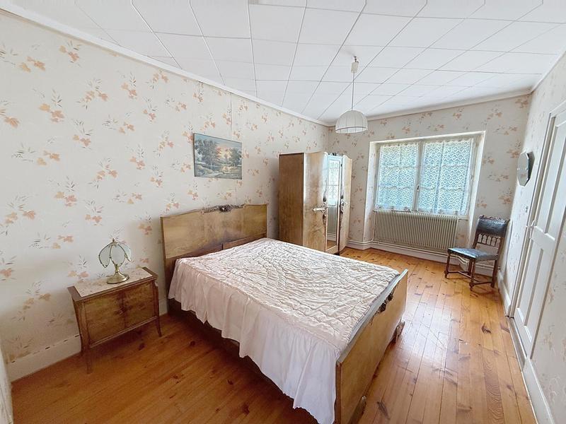 Maison - 185 m² - 7 pièces