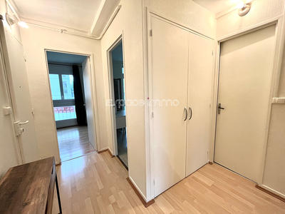 Appartement - 56 m² - 3 pièces
