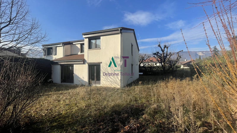 Maison - 121 m² - 6 pièces