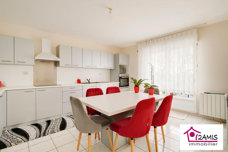 Maison - 286 m² - 10 pièces