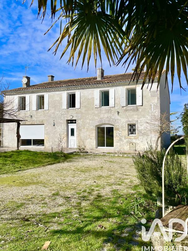 Maison - 244 m² - 7 pièces