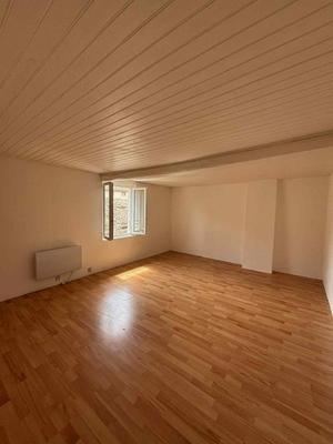 Maison de village - 115 m² - 4 pièces