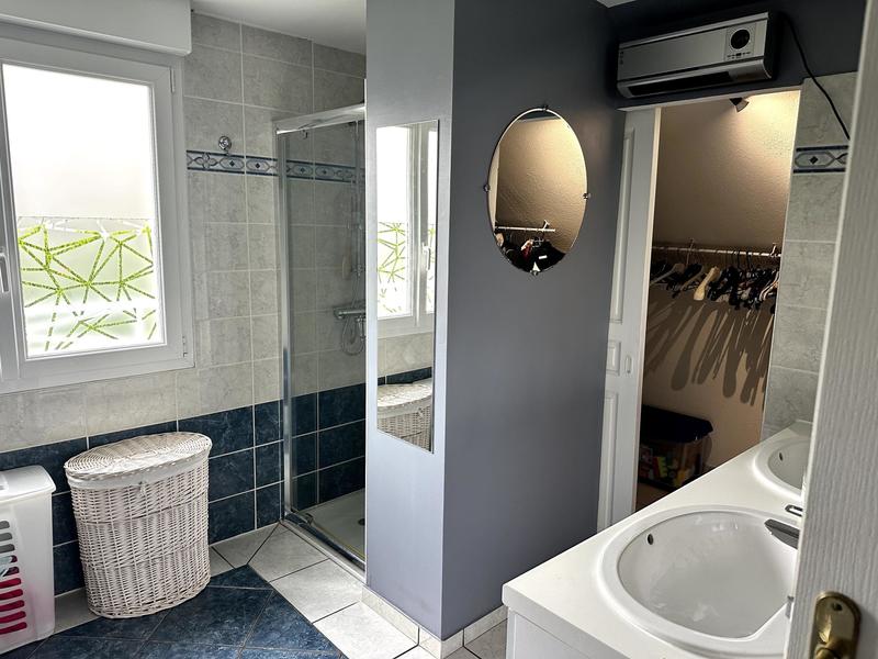 Maison - 163 m² - 6 pièces