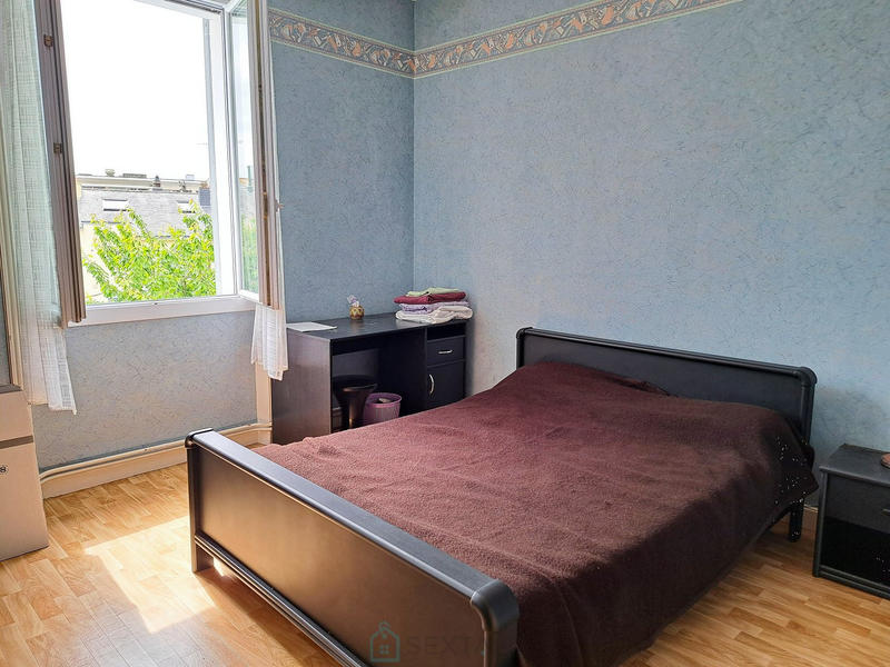 Maison - 77 m² - 5 pièces