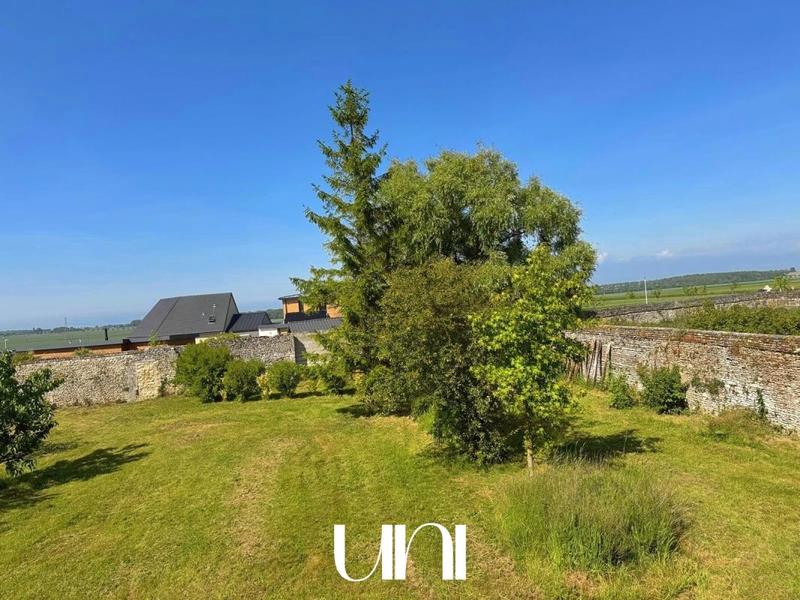 Maison - 228 m² - 7 pièces