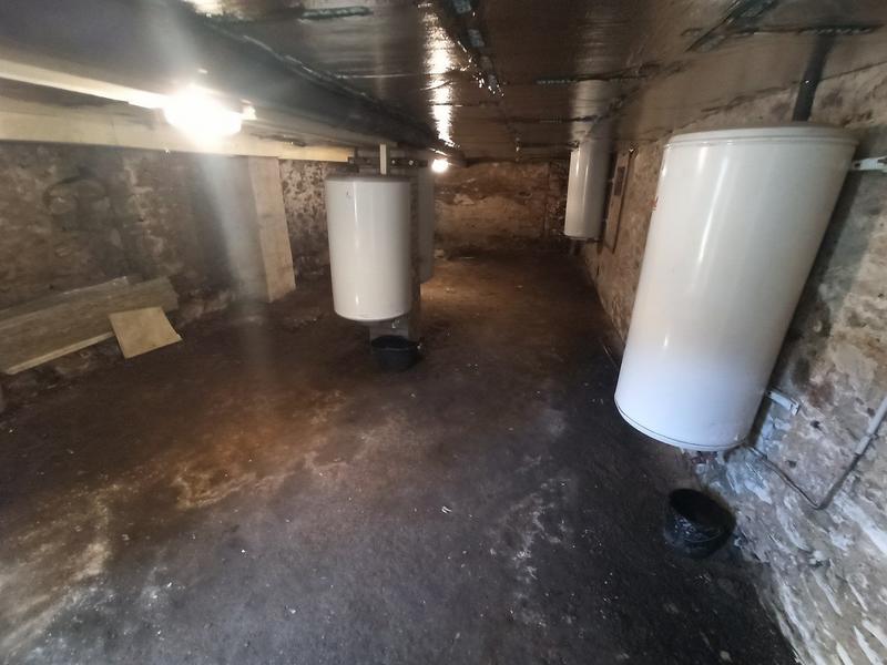 Local commercial - 344 m²