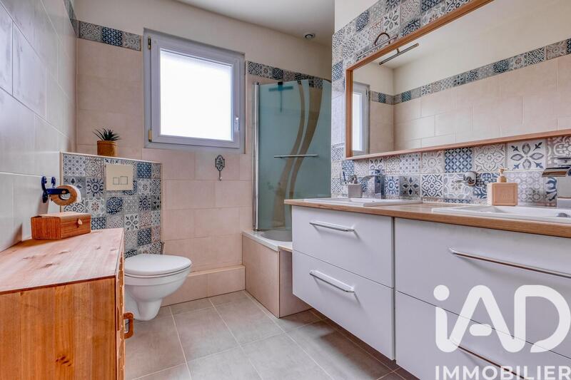 Maison - 100 m² - 4 pièces