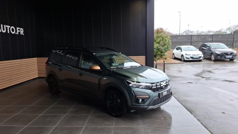 Dacia Jogger 5 Places Extreme+ Hybrid 140 -24