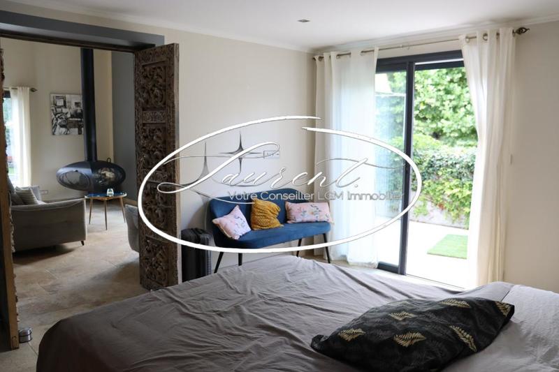 Mas - 397 m² - 14 pièces