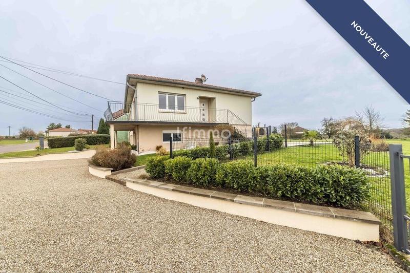 Maison - 99 m² - 5 pièces