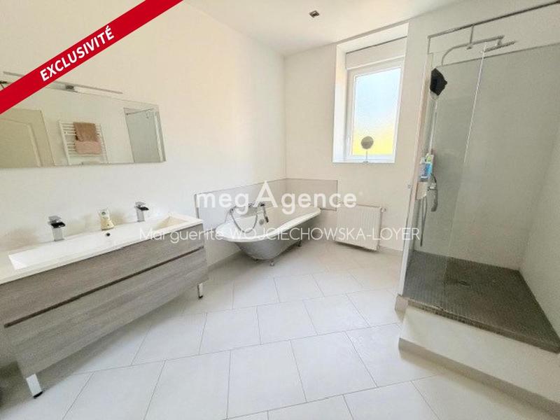 Maison en pierre - 205 m² - 7 pièces