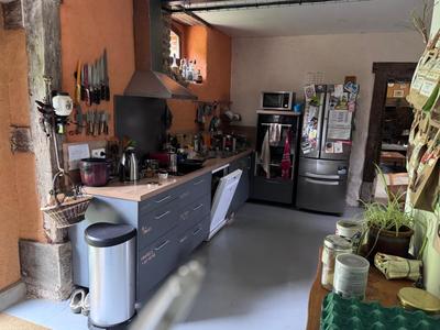 Propriété - 280 m² - 9 pièces