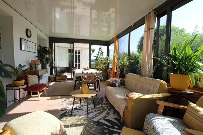 Maison traditionnelle - 178 m² - 7 pièces