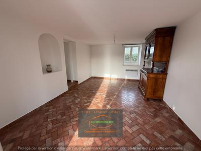 Maison - 224 m² - 9 pièces