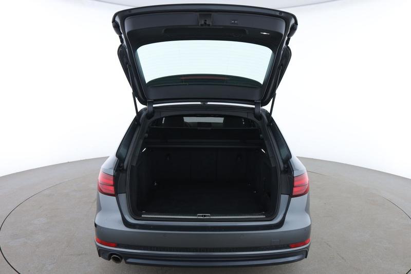 Audi A4 Avant 2.0 Tdi s line s tronic 150 ch