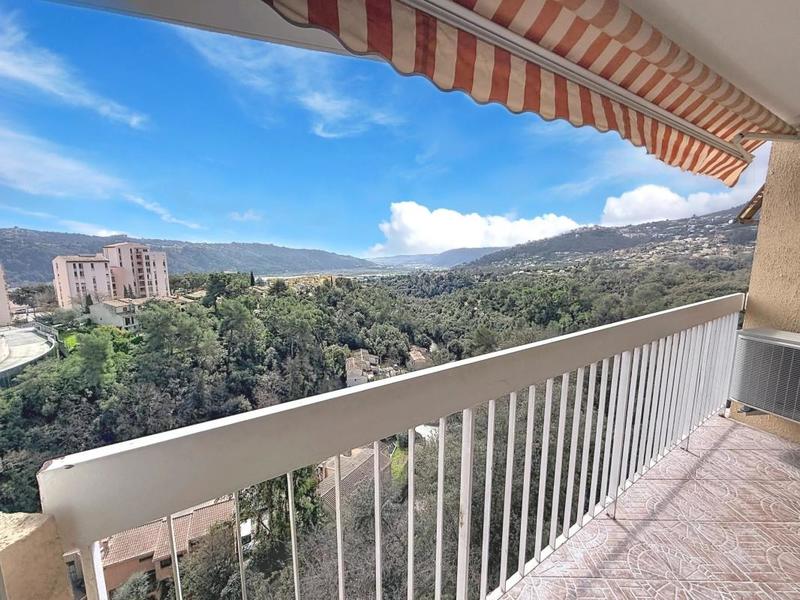 Appartement - 83 m² - 4 pièces