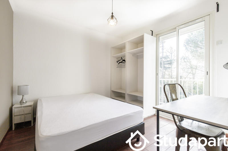 Chambre - 9 m² - 1 pièce