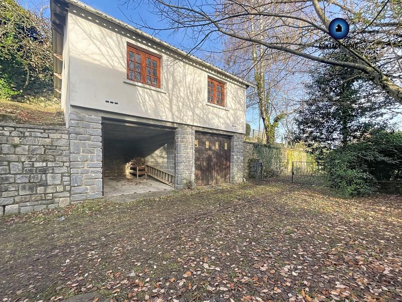 Maison - 227 m² - 9 pièces