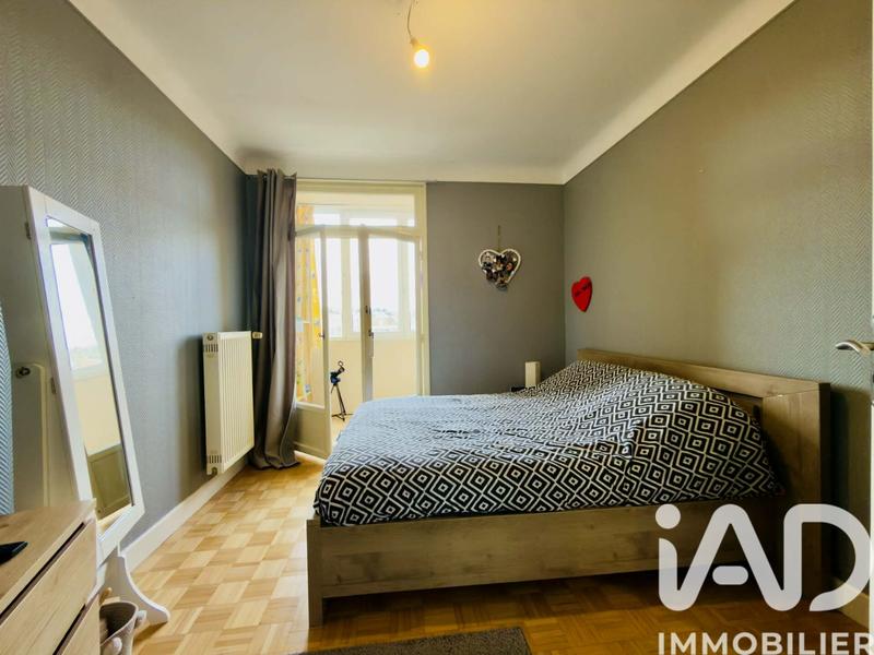 Appartement - 93 m² - 5 pièces