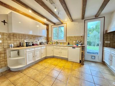 Maison - 204 m² - 6 pièces