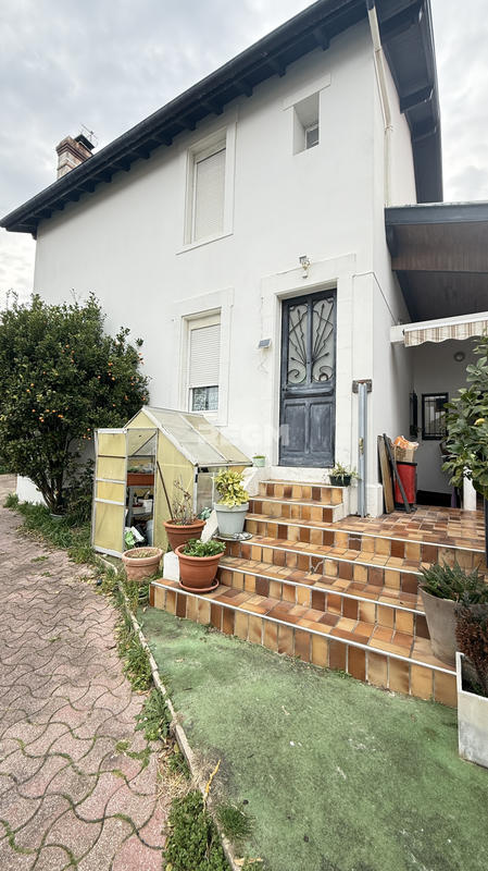 Maison - 138 m² - 7 pièces