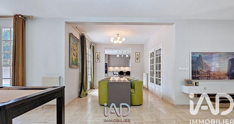 Maison de maîtres - 211 m² - 8 pièces