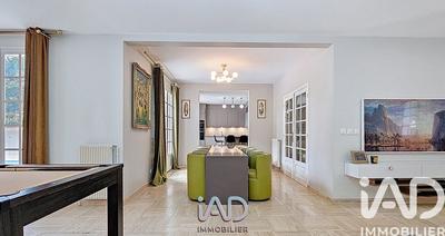 Maison de maîtres - 211 m² - 8 pièces