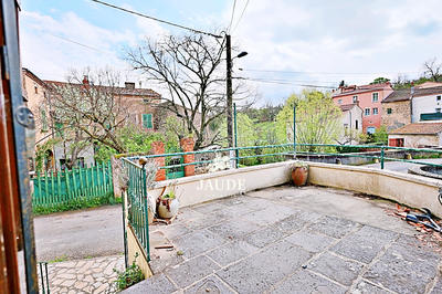 Maison de village - 135 m² - 7 pièces