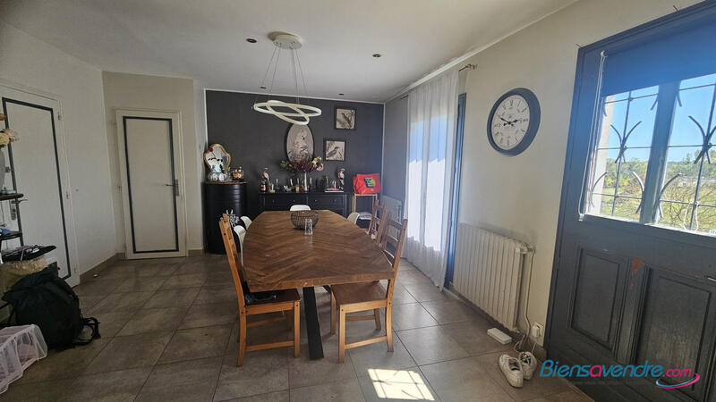 Maison - 152 m² - 6 pièces