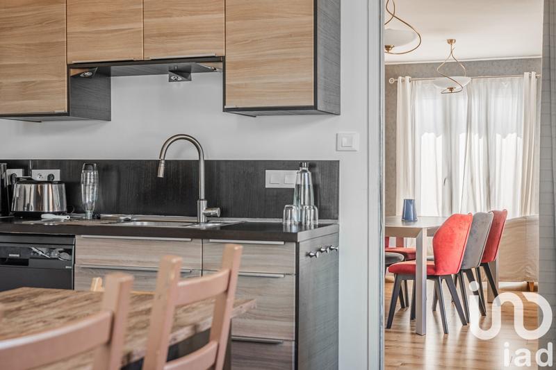 Maison - 169 m² - 10 pièces